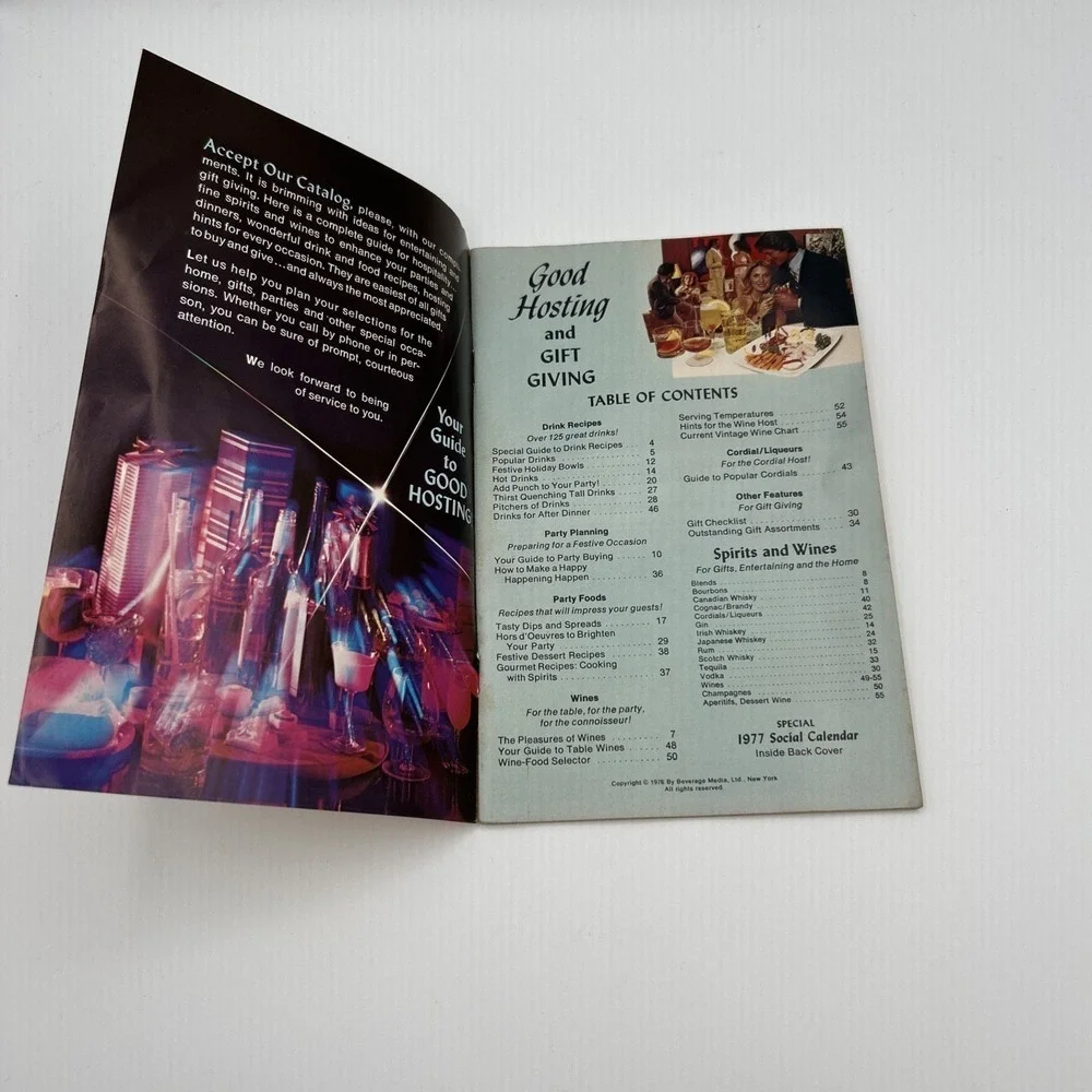 Liquor Mart Inc Guide Book OS 1977 Social Calendar Entertaining‎ Mixology